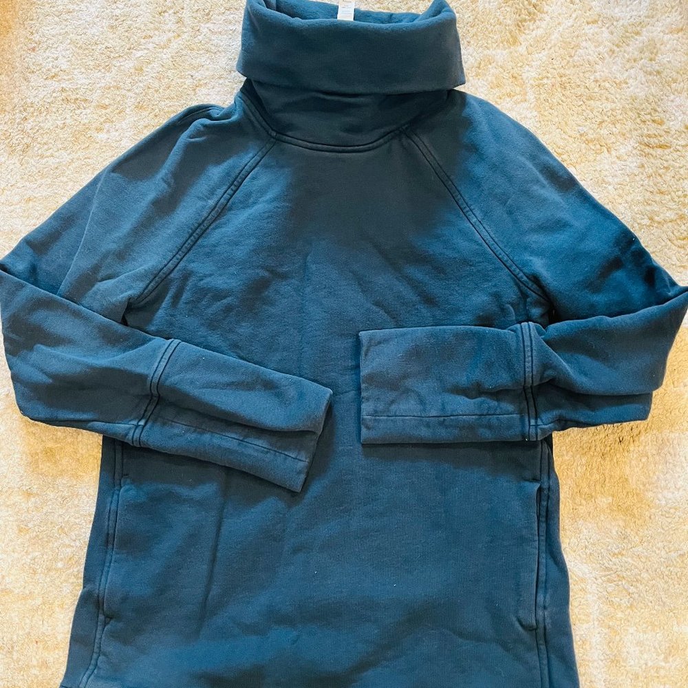 Lululemon funnel neck sweatshirt
